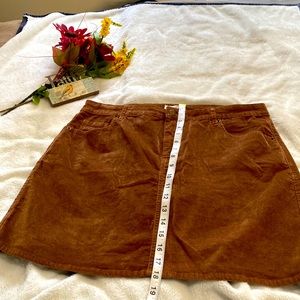 Ladies skirt size 14
